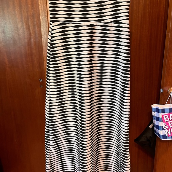 Maxi stretch skirt with illusion - Picture 8 of 8